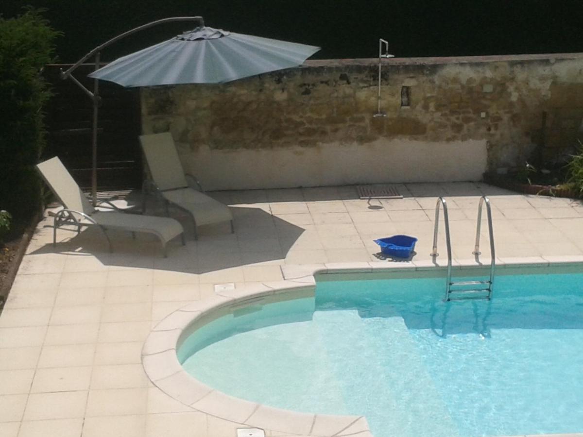 La Recre Bed & Breakfast Restigné Dış mekan fotoğraf